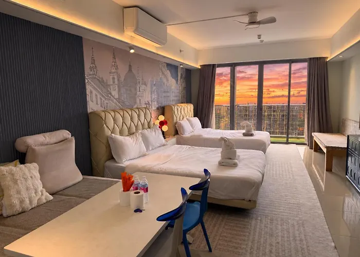 Cozy Sunlit Retreat, Spacious Type Unit In The Of Entertainment Apartment *