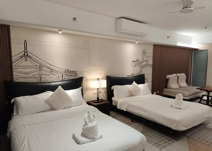 Cozy Sunlit Retreat, Spacious Type Unit In The Of Entertainment * Manila